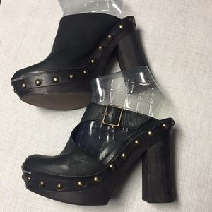 Free People black platform chunky heels size 39.